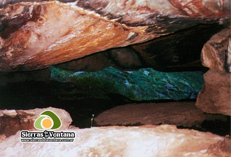 Cueva del Bautismo en Villa Ventana