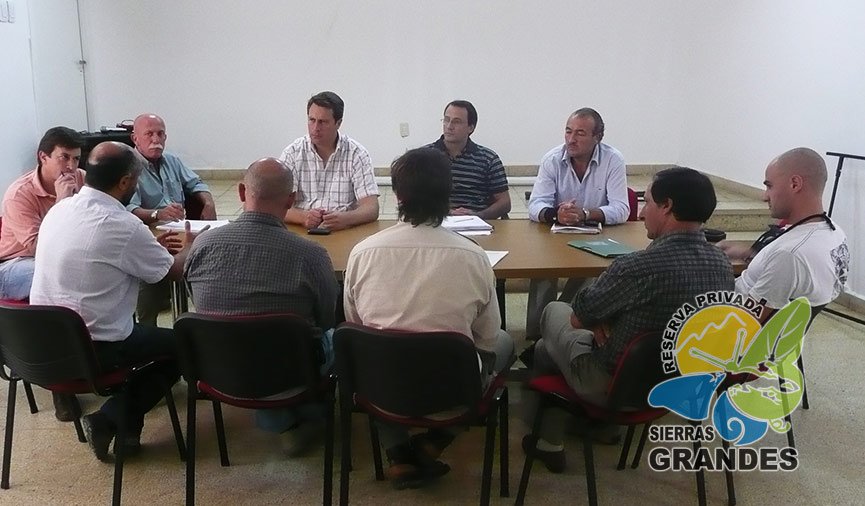Ricardo Dorasio y Sergio Marto, reunidos con autoridades provinciales y municipales, por el proyecto Sierras Grandes